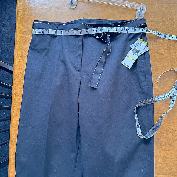 Jones New York Signature black pants - size 14 - Picture 7 of 8